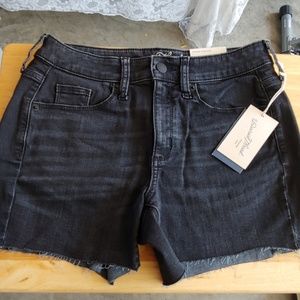 🎈Universal Thread Distressed Jean Shorts